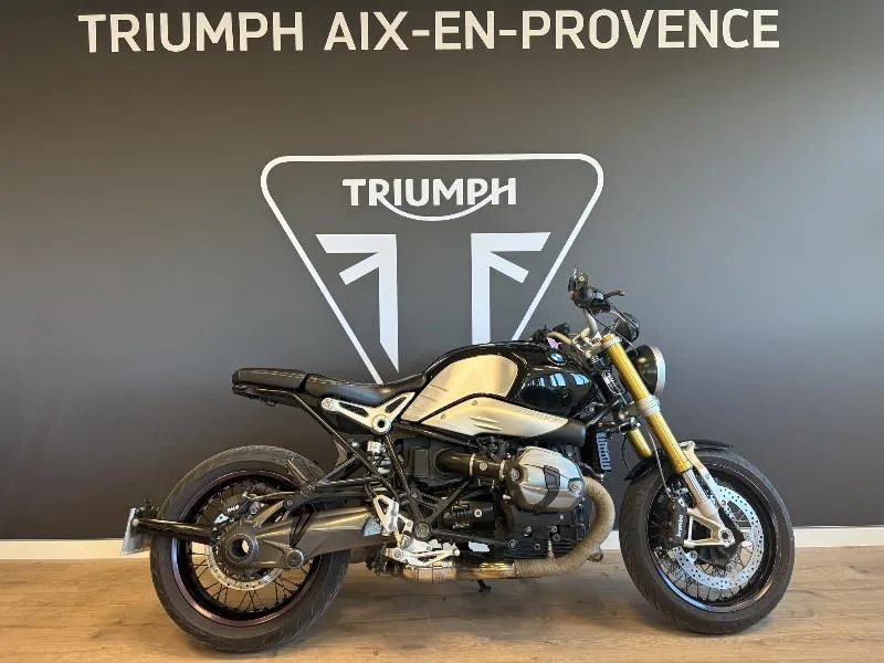 R NineT