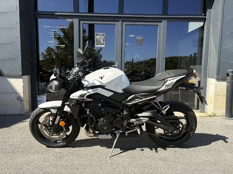 STREET TRIPLE 765 R