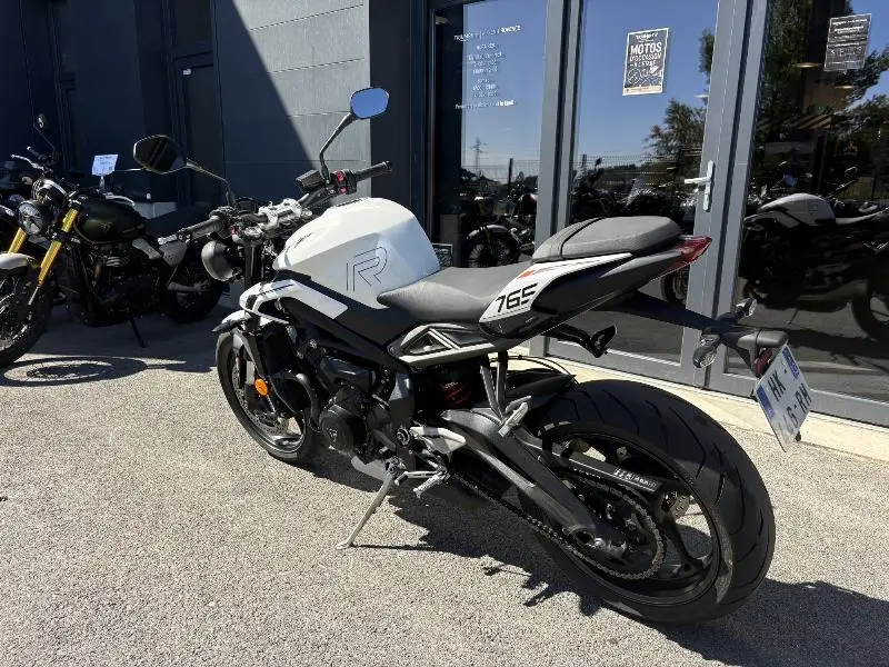 STREET TRIPLE 765 R