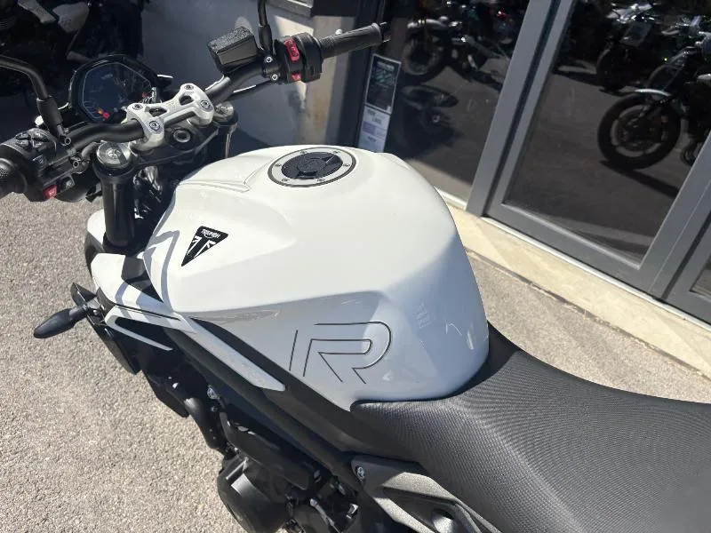 STREET TRIPLE 765 R
