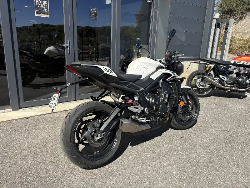 STREET TRIPLE 765 R