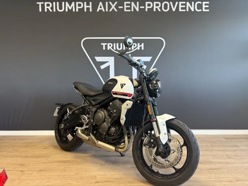 TRIDENT 660