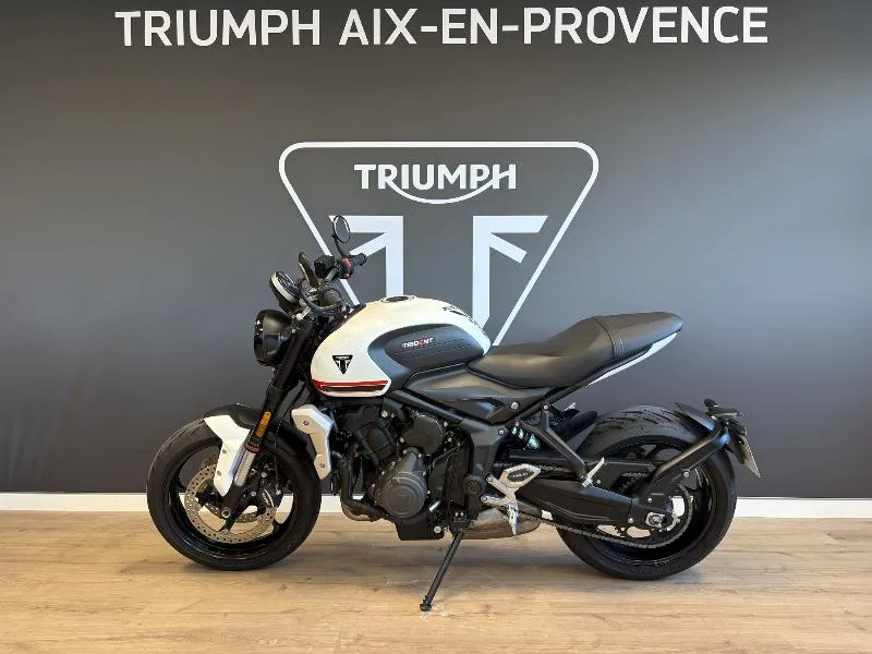 TRIDENT 660