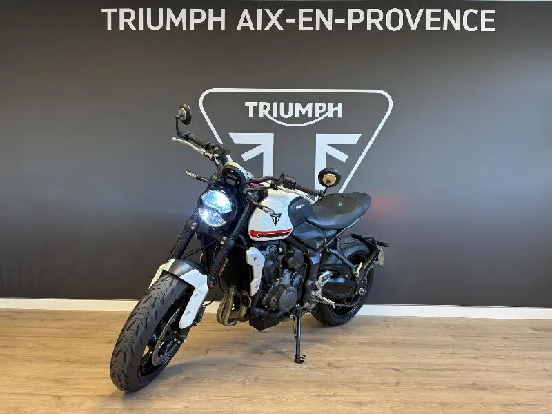 TRIDENT 660