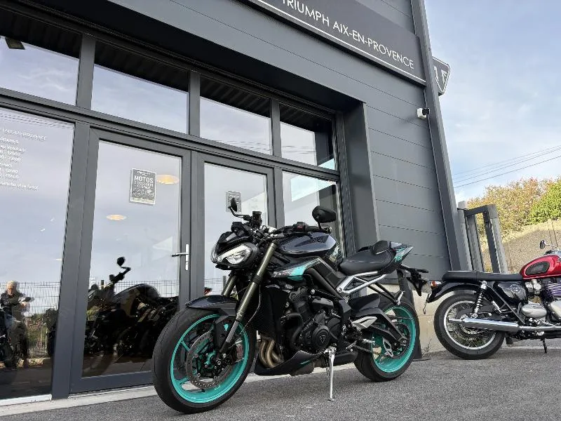 STREET TRIPLE 765 RS