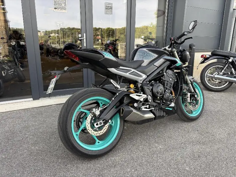 STREET TRIPLE 765 RS