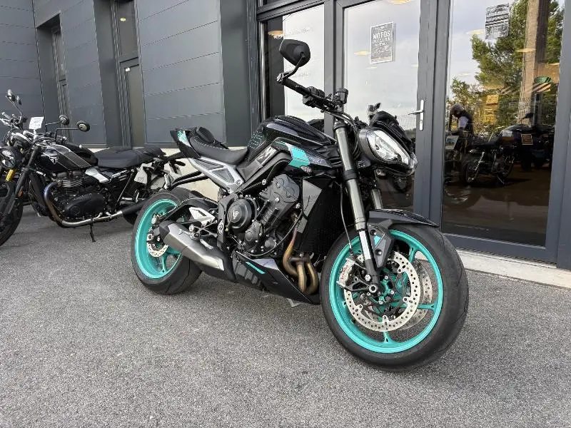 STREET TRIPLE 765 RS
