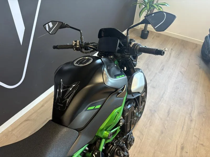 Z 900