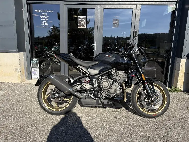 TRIDENT 800