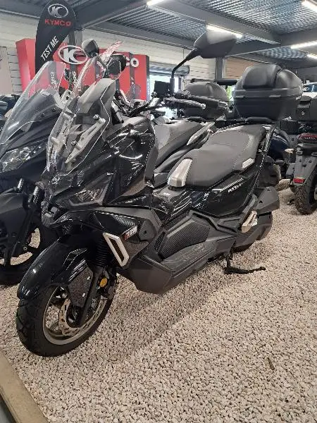 ADX 125