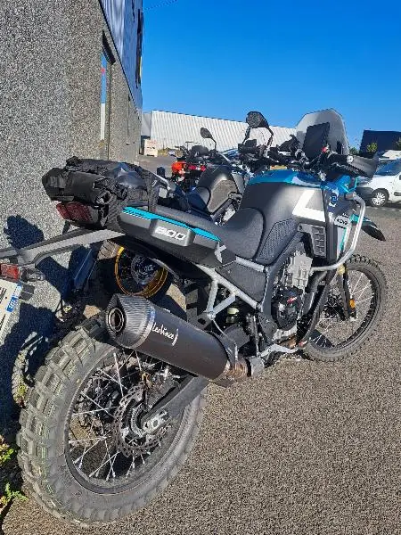 800X RALLY