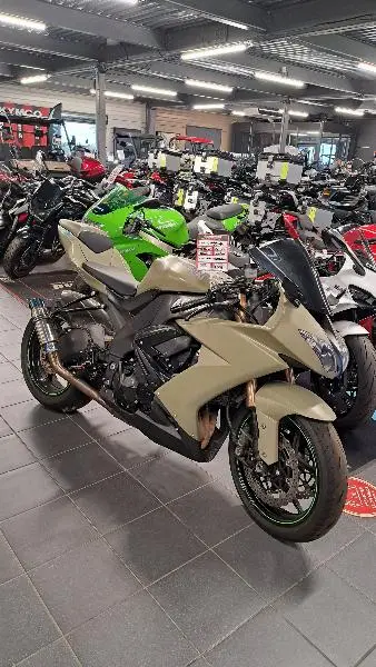 NINJA ZX10R
