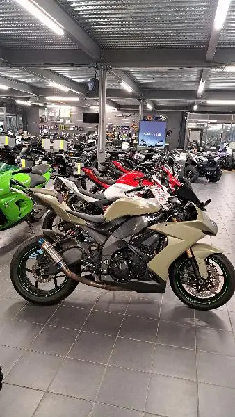 NINJA ZX10R