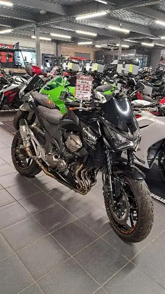 Z 800
