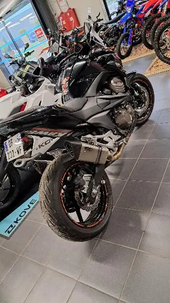 Z 800