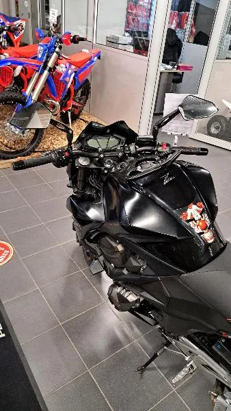 Z 800