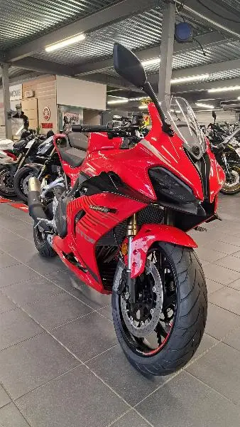 SRK 800 RR