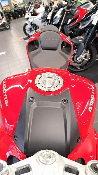 SRK 800 RR
