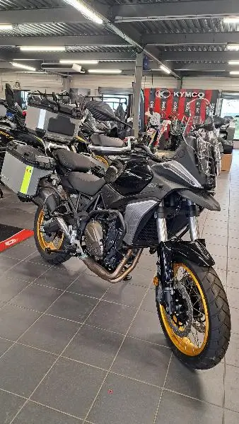 SRT 700 SX