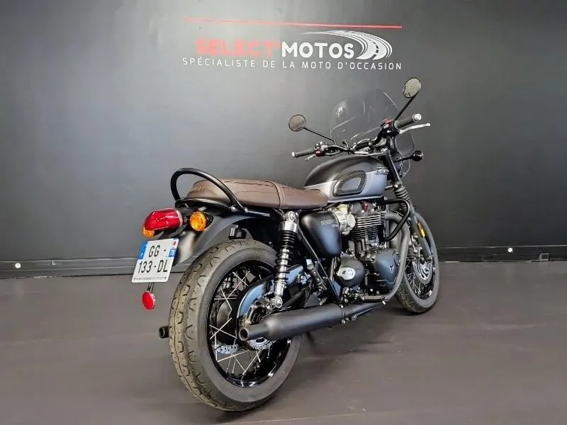 Bonneville T120 Black