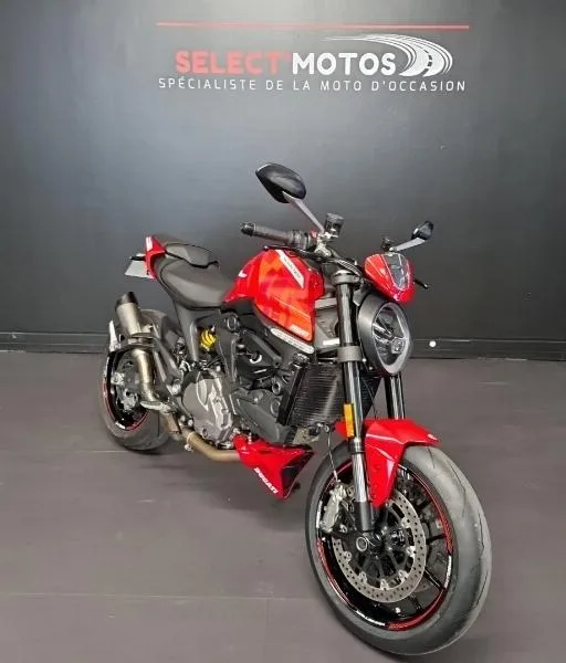 900 MONSTER
