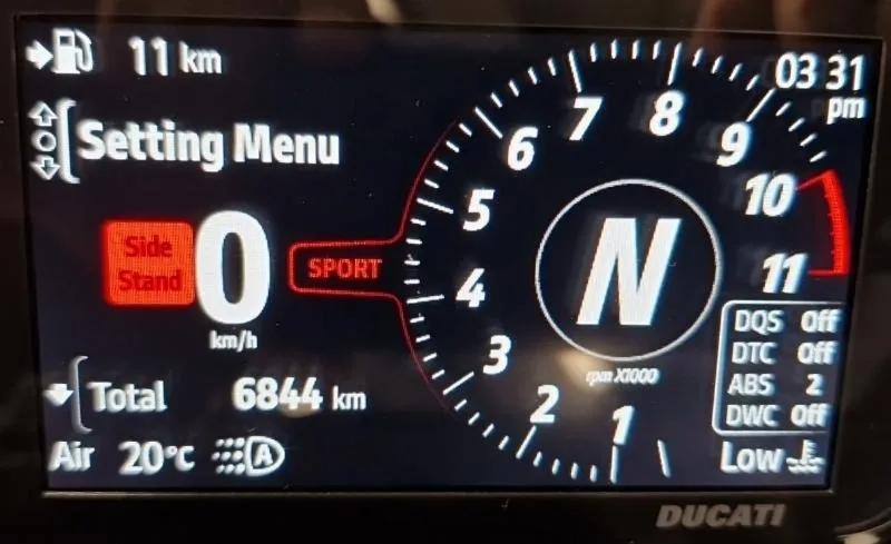 900 MONSTER