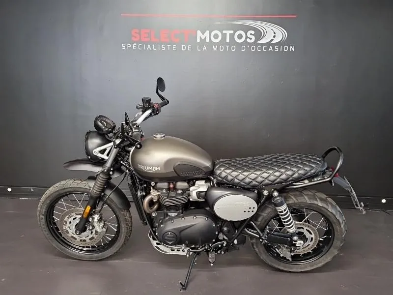 STREET SCRAMBLER  900