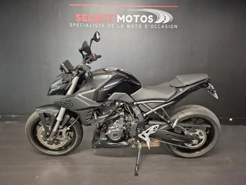 GSX8S