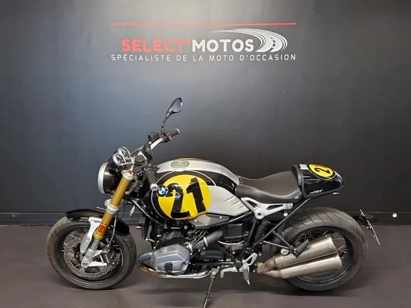 R NineT