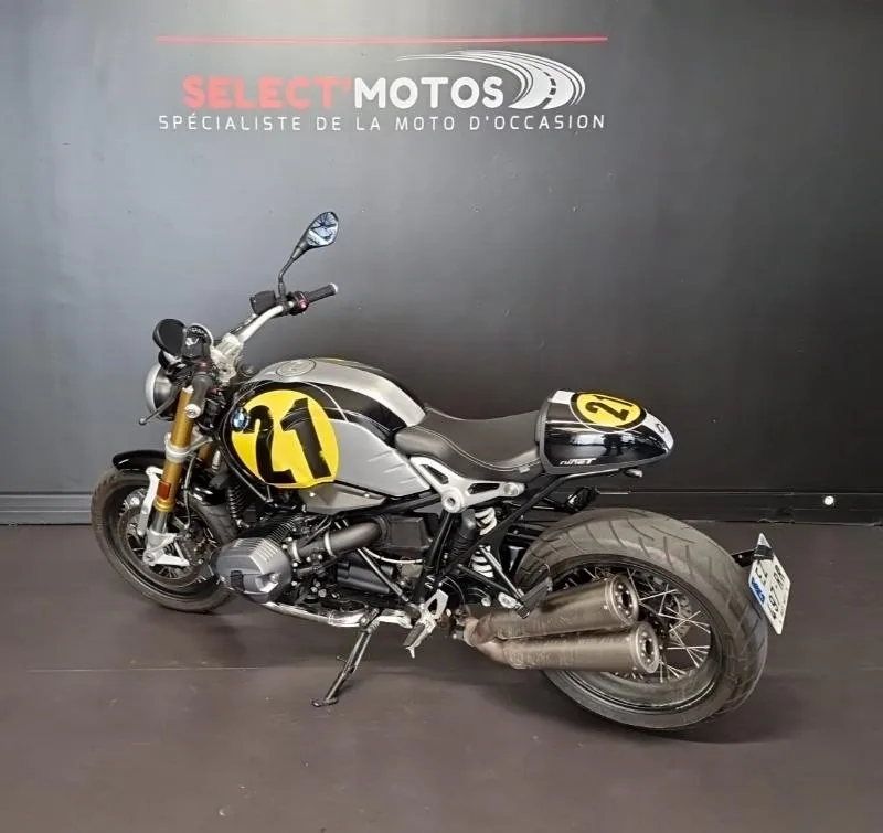 R NineT