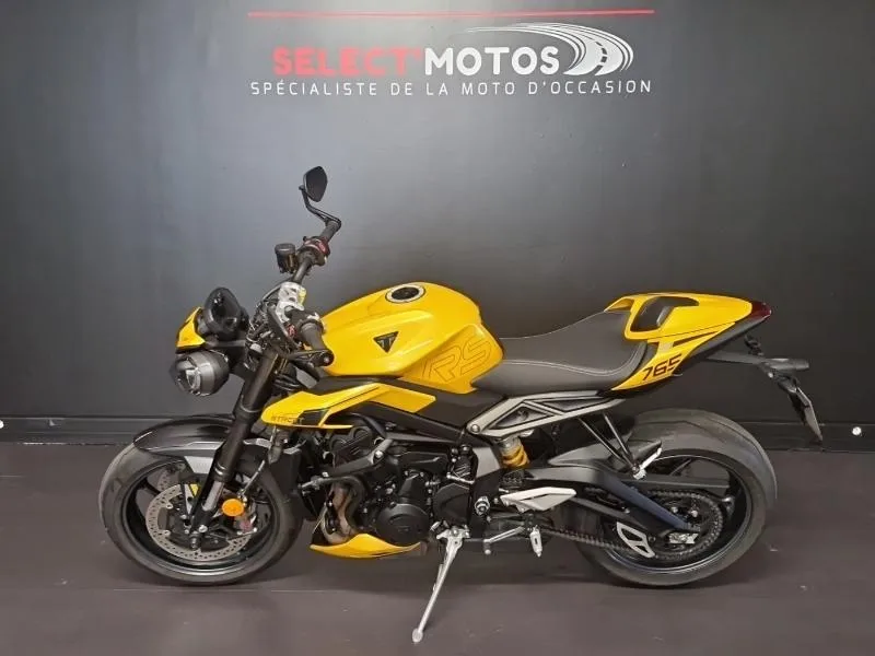 STREET TRIPLE 765 RS