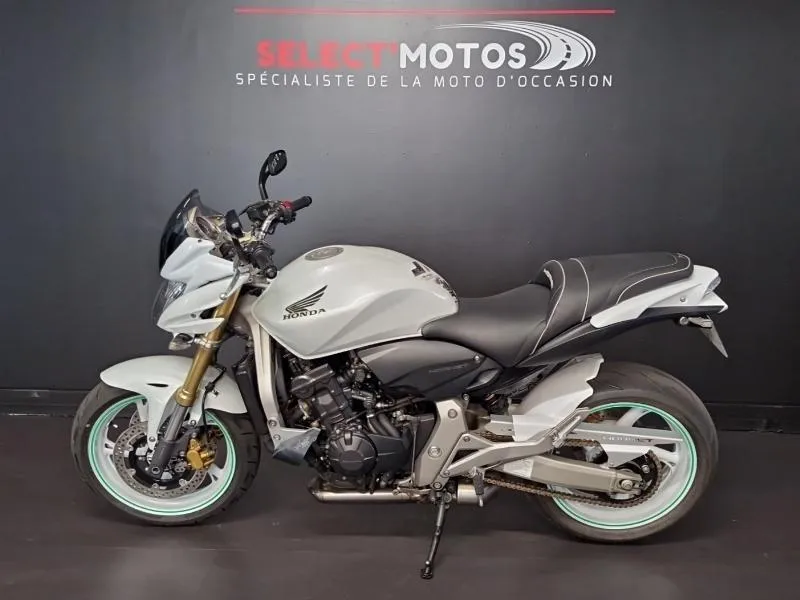 CB 600 F HORNET