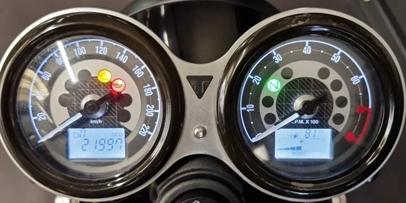 SPEED TWIN 1200