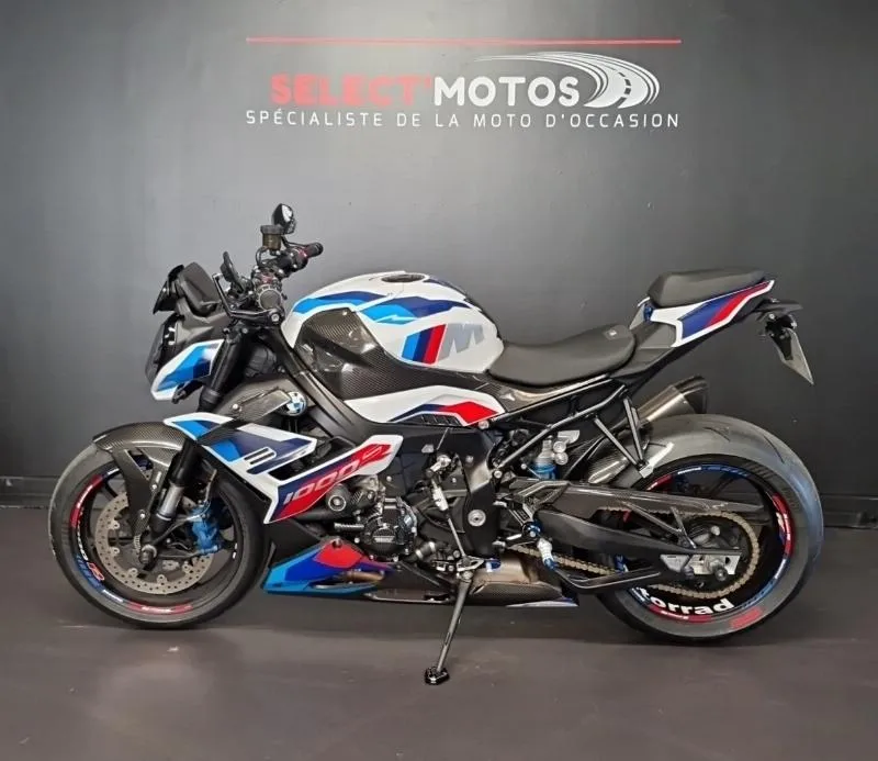 M 1000 R