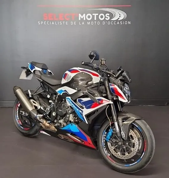 M 1000 R