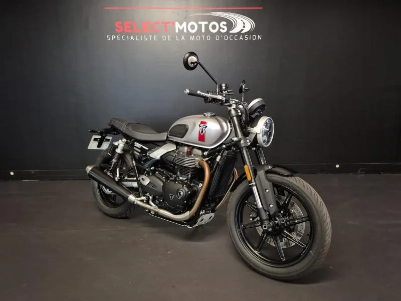 SPEED TWIN 900
