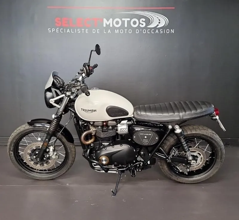 STREET SCRAMBLER  900