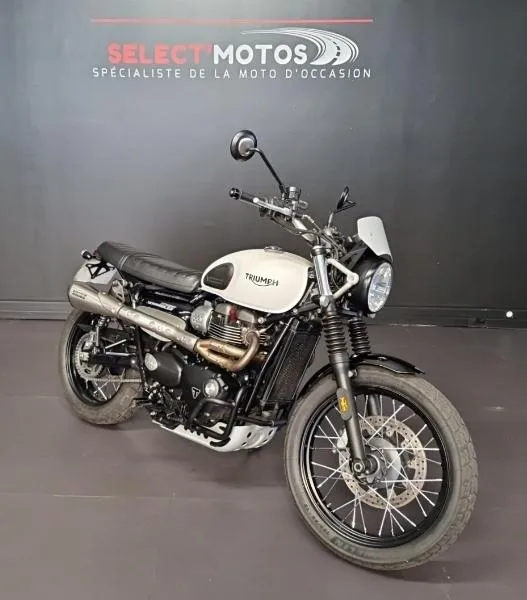 STREET SCRAMBLER  900