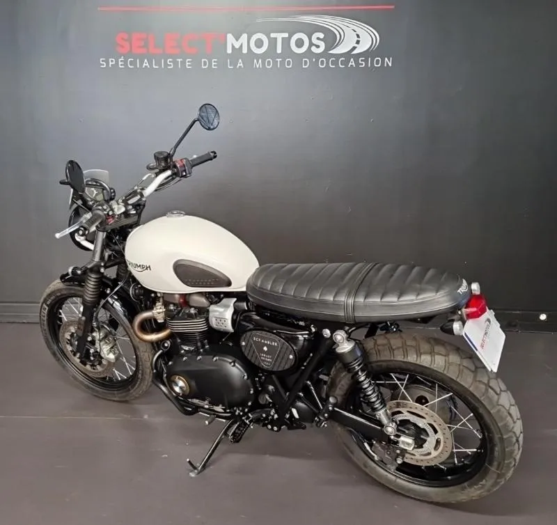 STREET SCRAMBLER  900