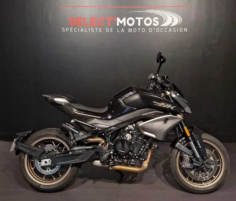 NK 800 SPORT