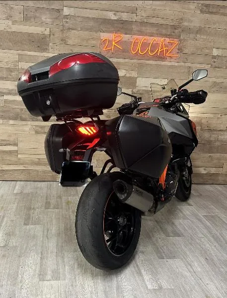 1290 SUPER DUKE GT