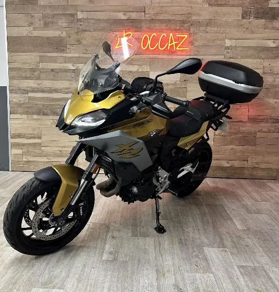 F 900 XR