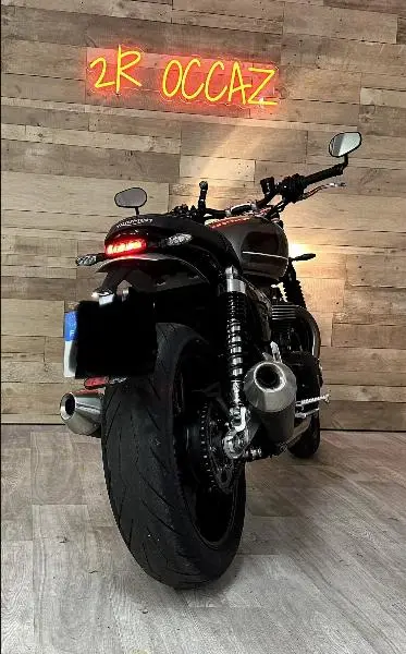 SPEED TWIN 1200