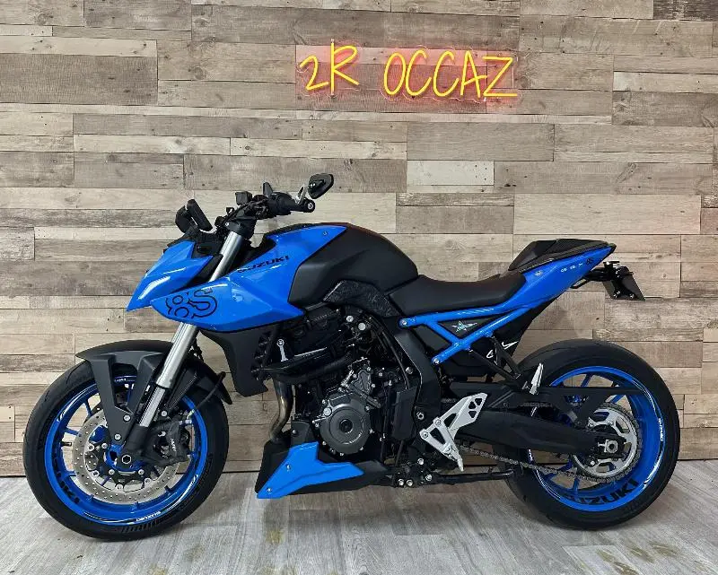 GSX8S