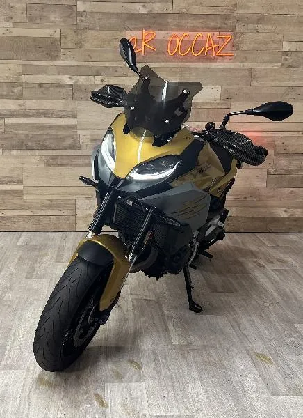 F 900 XR