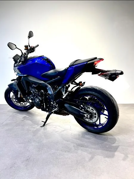 MT09