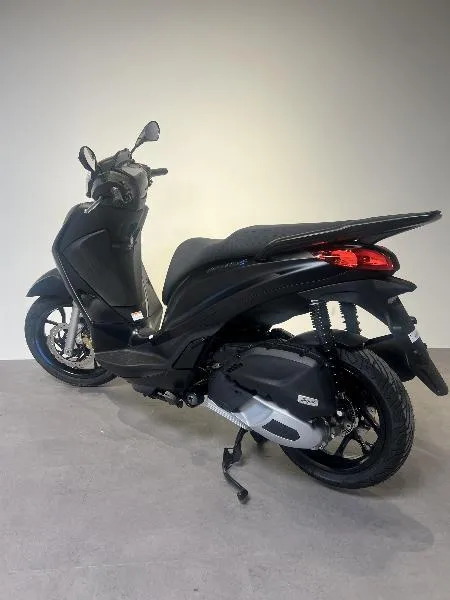 MEDLEY 125 S