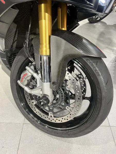 TUONO 1100  V4 RR