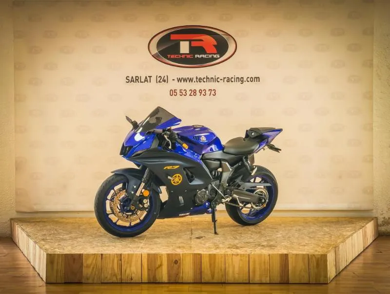YZFR7