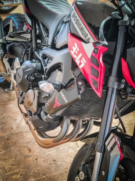 MT09